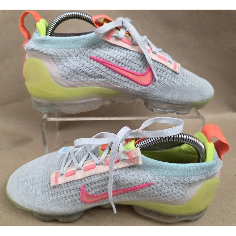 Women's (Sz 6) Nike Air VaporMax 2021 Flyknit Neon DH4088-002